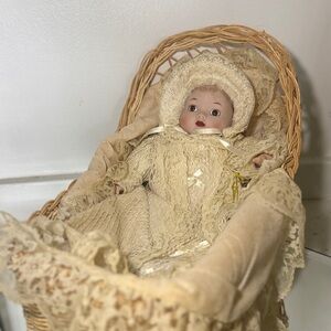 Vintage Musical Porcelain Baby Doll (music doesnt function)